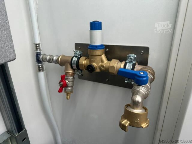 GLOBAL KWALITEIT tualetes piekabe tips 2-1-2 NOLIKTAVĀ GLOBAL KWALITEIT toiletwagen type 2-1-2 VOORRAAD