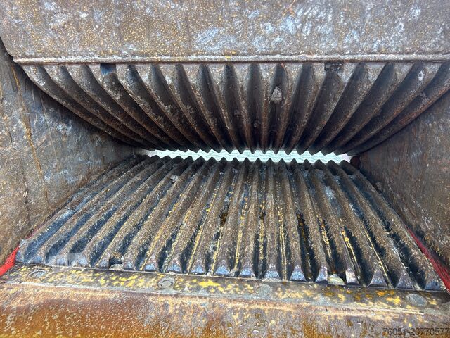 Zúzógép vödör ALLU AC20-22