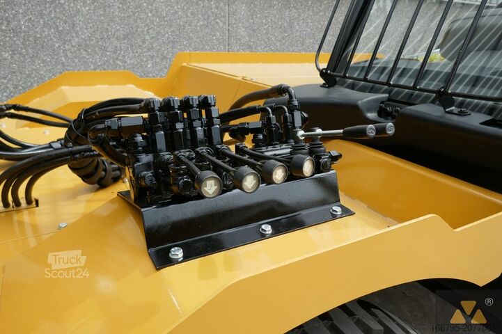 Kaynak traktörü Caterpillar TH360B Welding Tractor