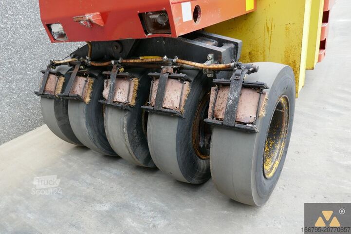 Κύλινδρος ελαστικών Dynapac CP142