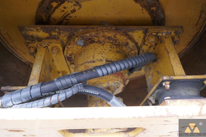 Tek tamburlu silindir Caterpillar CS433C