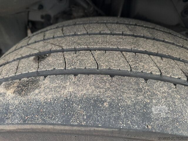 Tovornjak z žerjavom Scania P320 HMF 835 2 x Hydraulik, Remote