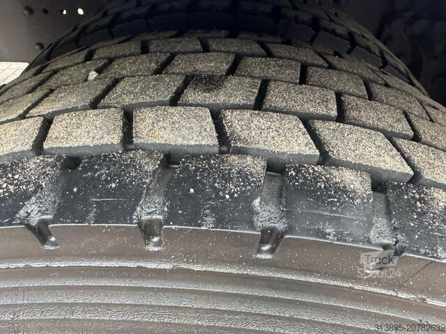 Tovornjak z žerjavom Scania P320 HMF 835 2 x Hydraulik, Remote