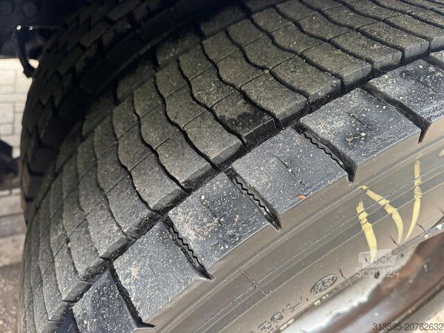 Tovornjak z žerjavom Scania P320 HMF 835 2 x Hydraulik, Remote