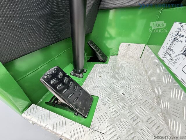 Keturs kryptimis krautuvas Combilift C3000 DIESEL TRIPLEX 4900 POSITIONER