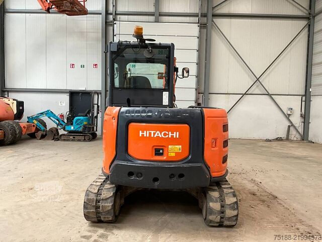 Mini-pelle Hitachi ZX 65 USB-5 A CLP