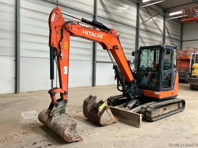Mini-pelle Hitachi ZX 65 USB-5 A CLP