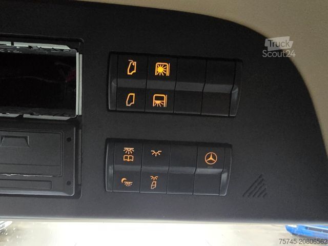 Стандартный седельный тягач MERCEDES-BENZ ACTROS 1848 * GIGA SPACE * MASSAGE * ACC * LEDER