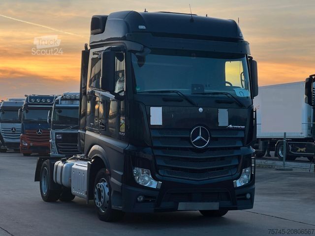 Стандартный седельный тягач MERCEDES-BENZ ACTROS 1842 * MOTORSCHADEN * VOLLLUFT * PARKCOOL