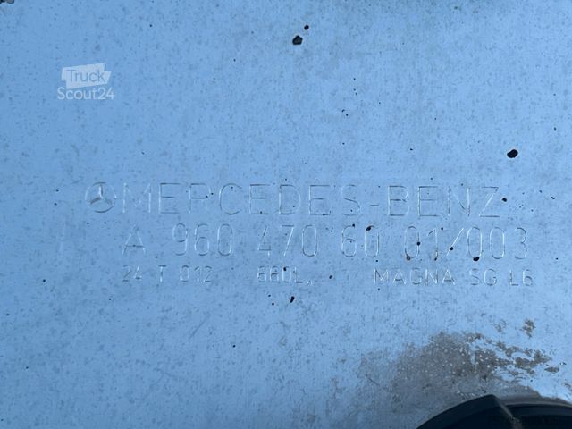 Стандартный седельный тягач MERCEDES-BENZ ACTROS 1842 * MOTORSCHADEN * VOLLLUFT * PARKCOOL