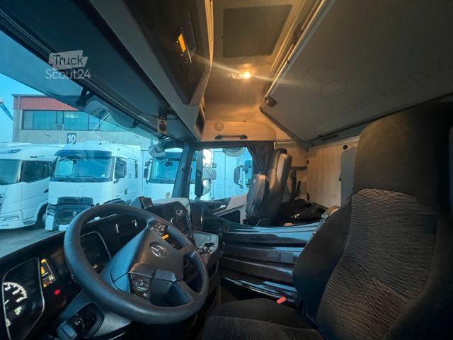 Стандартный седельный тягач MERCEDES-BENZ ACTROS 1842 * MOTORSCHADEN * VOLLLUFT * PARKCOOL