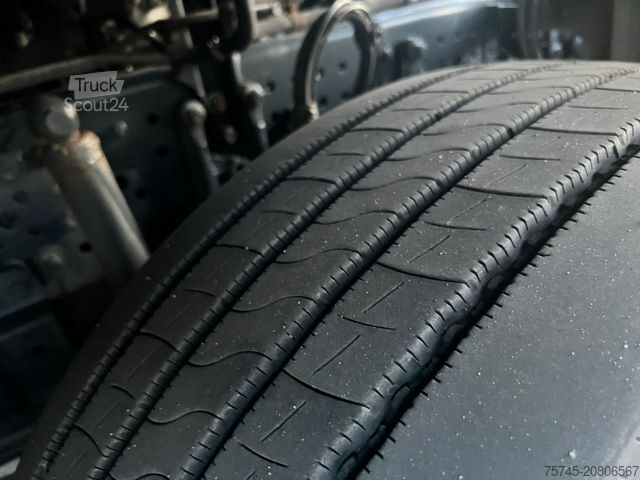 Стандартный седельный тягач MERCEDES-BENZ ACTROS 1842 * MOTORSCHADEN * VOLLLUFT * PARKCOOL