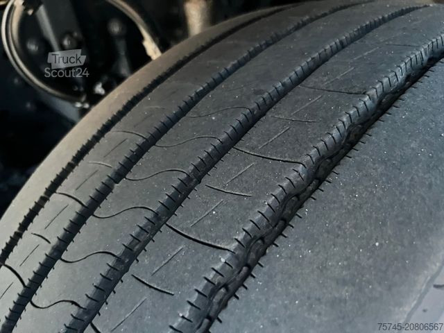 Стандартный седельный тягач MERCEDES-BENZ ACTROS 1842 * MOTORSCHADEN * VOLLLUFT * PARKCOOL