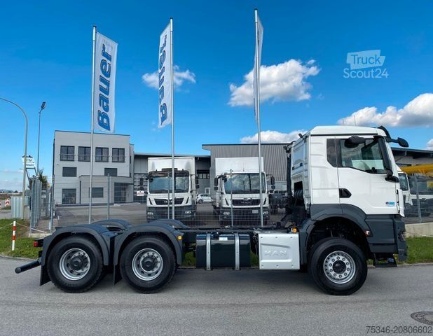 Стандартный седельный тягач MAN TGS 33.520 BL 6x4 FG/33 to/RS 3,60 m/PTO/AHK/Neu