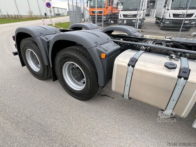 Стандартный седельный тягач MAN TGS 33.510 BB 6x4 FG/RS 3,30m/59 to./NA/AHK/Neu