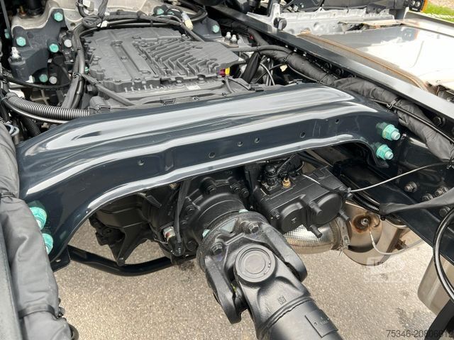 Стандартный седельный тягач MAN TGS 33.510 BB 6x4 FG/RS 3,30m/59 to./NA/AHK/Neu