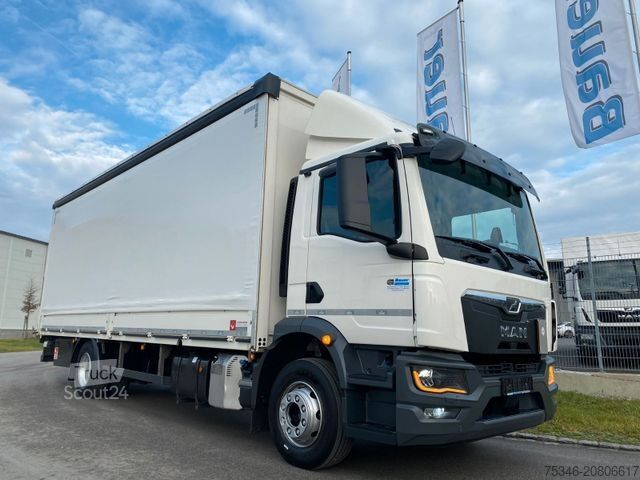 Camion plateau avec bâche MAN TGM18.290/LL/Pritsche7,25m/2xSchiebeplane/LBW2To