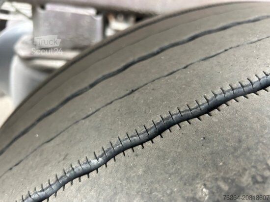 Náves s výmennou nadstavbou  M&V CHASSIS LIFTACHSE MITTE-HECKAUSSCHUB