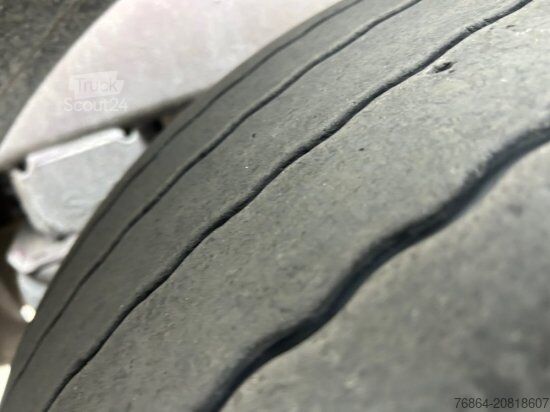 Náves s výmennou nadstavbou  M&V CHASSIS LIFTACHSE MITTE-HECKAUSSCHUB