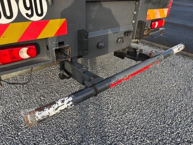 Кран-манипулятор на шасси грузовика RENAULT C430-8X4-PALFINGER PK33002EH+JIB-26M!!-FUNK-EUR6