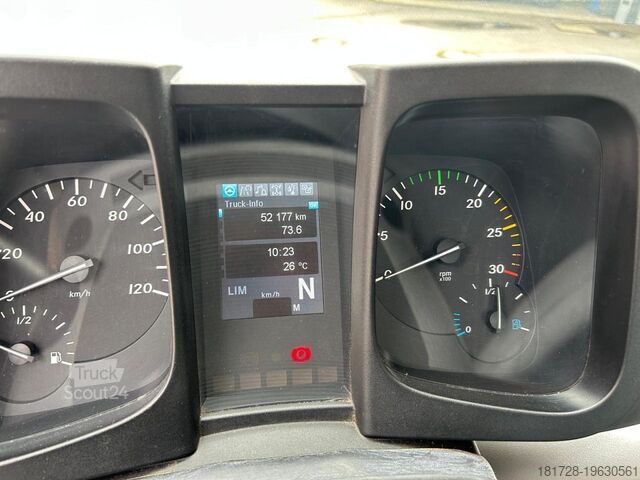 Andere Mercedes-Benz Unimog U 318 mit Gmeiner Streuer STA 2500 TC