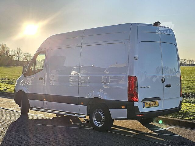 Karavan z visoko streho MERCEDES-BENZ SPRINTER 311 L2H2 WP-Inrichting !