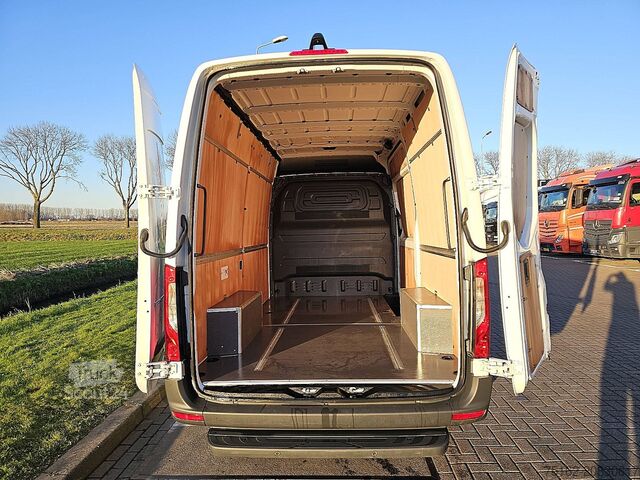 Karavan z visoko streho MERCEDES-BENZ SPRINTER 317 L2H2 Mbux RWD!