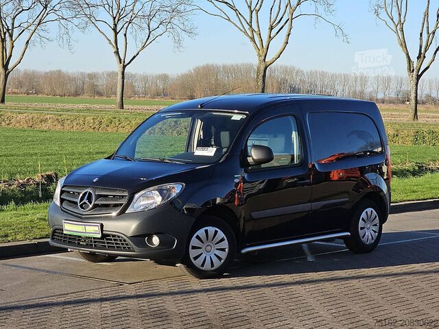 Bakwagen MERCEDES-BENZ CITAN 108 CDI