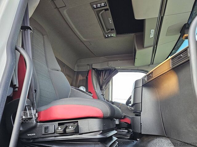 Standard-SZM VOLVO FH 500 6X2 STEERED PTO+HYDR