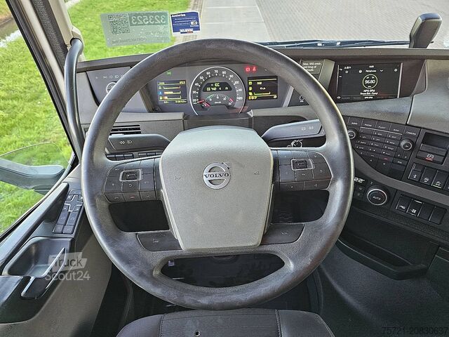 Standard-SZM VOLVO FH 500 6X2 STEERED PTO+HYDR