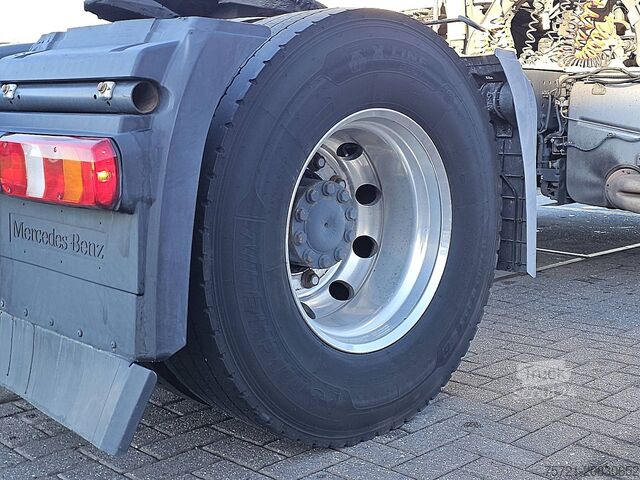 Weekend Weekend Weekend