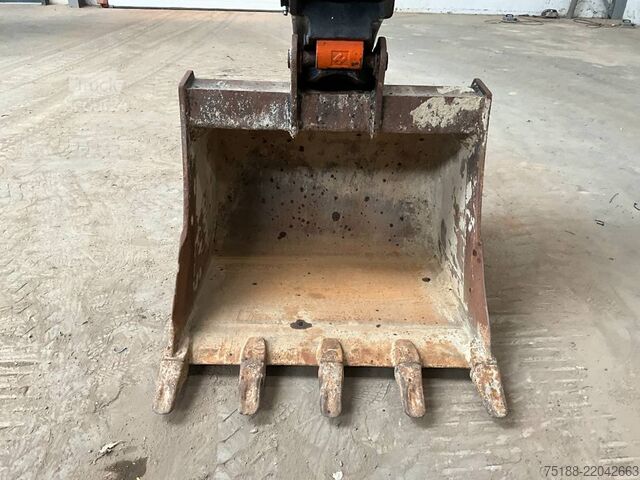 Lánctalpas kotrógép Hitachi ZX 130 LC N-7