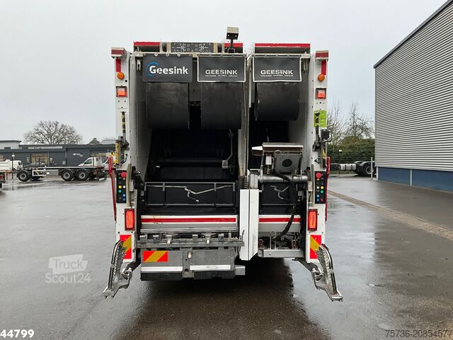Refuse collection vehicle Renault D 26 WIDE Euro 6 Geesink Norba MF 300 Just 128...