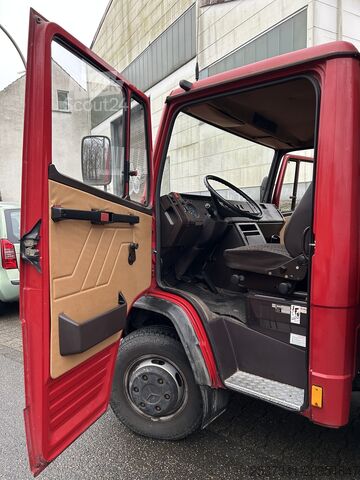 Flatbed truck with historic (H) license plate Mercedes-Benz 711 D
