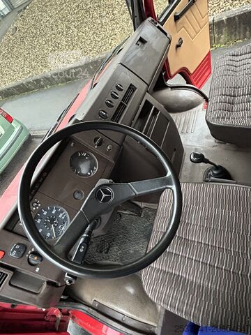 Flatbed truck with historic (H) license plate Mercedes-Benz 711 D