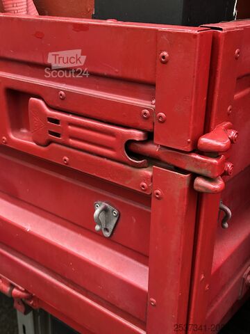 Flatbed truck with historic (H) license plate Mercedes-Benz 711 D