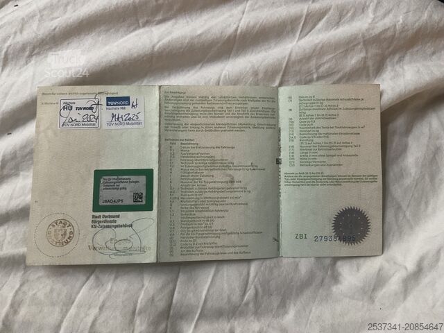 Flatbed truck with historic (H) license plate Mercedes-Benz 711 D