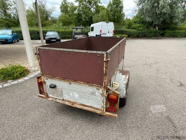 Низкорамный прицеп  Offener Kasten