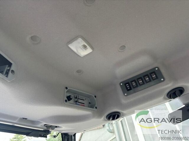 Komunalni traktor Iseki TG 6687 AHLK