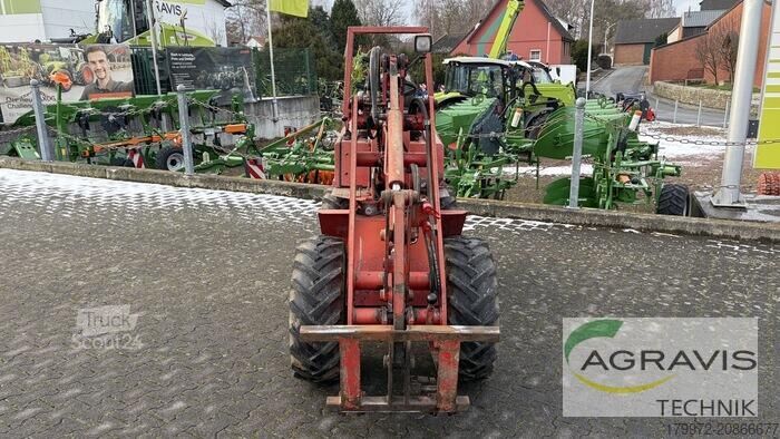 Teleskopski nakladalnik Schäffer 326