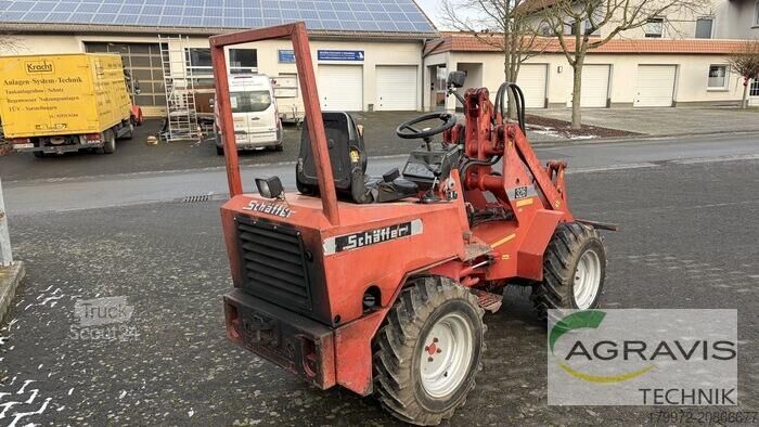 Teleskopski nakladalnik Schäffer 326