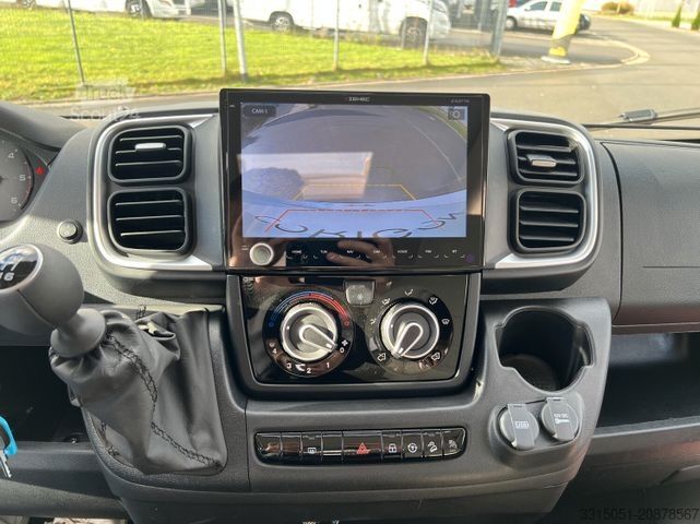 Półzintegrowany kamper CORIGON T Advanced 750 LQ Queensbett+Solar+Marki+Etrusco