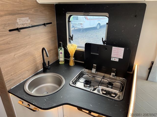 Półzintegrowany kamper CORIGON T Advanced 750 LQ Queensbett+Solar+Marki+Etrusco