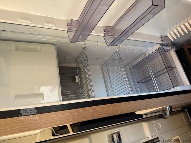 Camper integrale MALIBU I 460/490 KB LE Lithium+TV+Markise+Solar+Hubbett