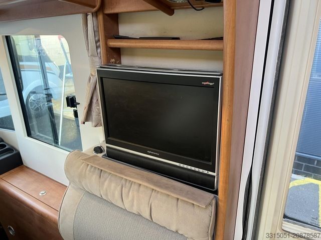 Integrirani avtodom CARTHAGO chic c-line I 5.0 Hubstützen+Klima+Markise+AHK