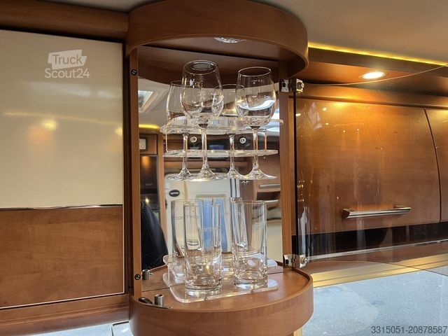 Integrirani avtodom CARTHAGO chic c-line I 5.0 Hubstützen+Klima+Markise+AHK