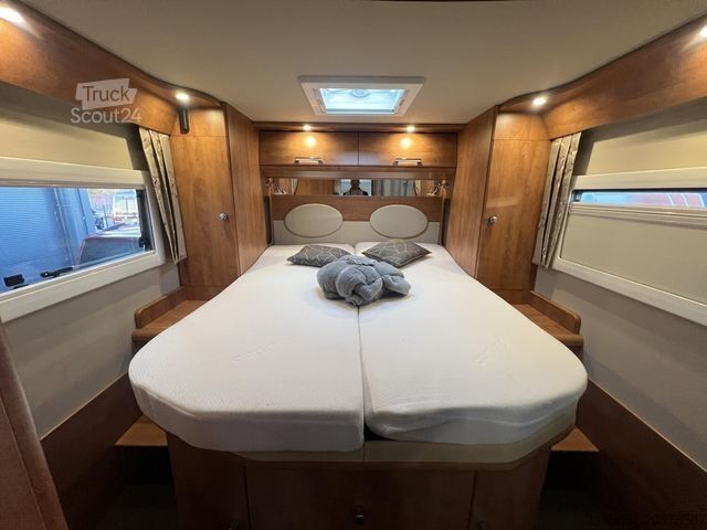 Integrirani avtodom CARTHAGO chic c-line I 5.0 Hubstützen+Klima+Markise+AHK