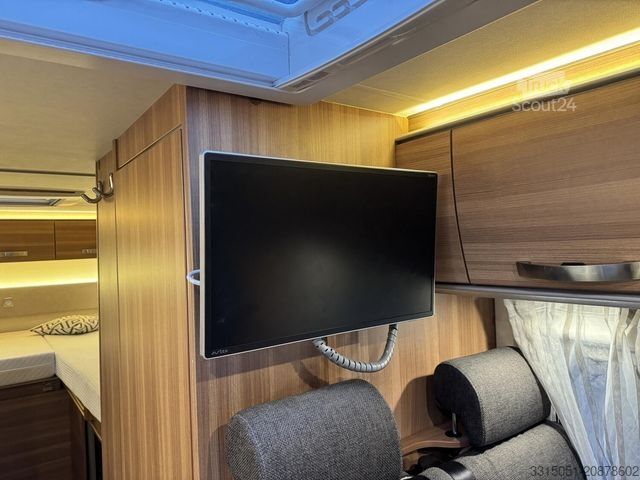 Caravana semiintegrada WEINSBERG CaraCompact 600 MEG Pepper Markise+Sat TV