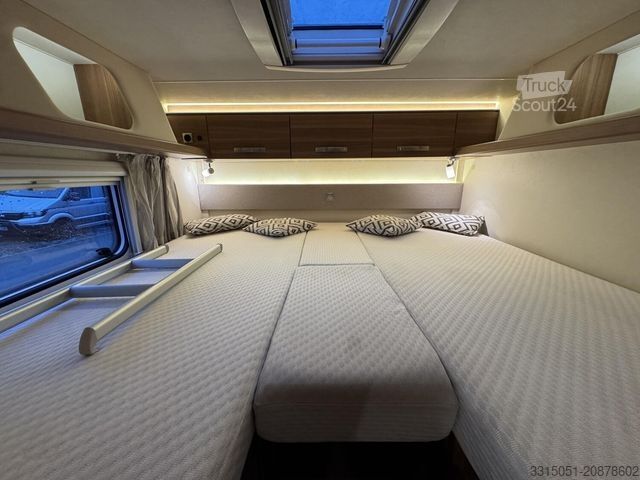 Caravana semiintegrada WEINSBERG CaraCompact 600 MEG Pepper Markise+Sat TV