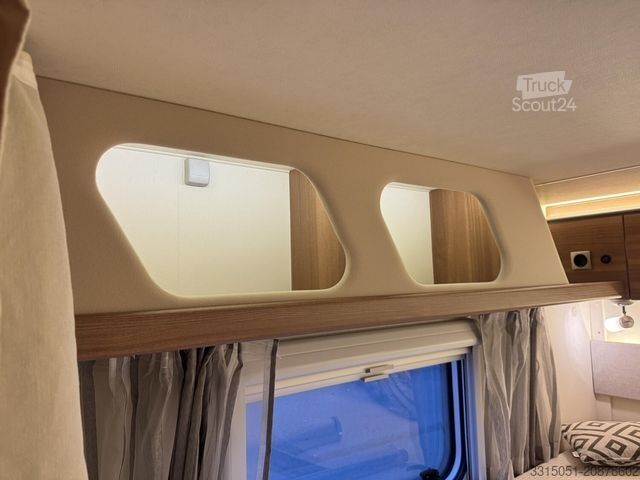 Caravana semiintegrada WEINSBERG CaraCompact 600 MEG Pepper Markise+Sat TV